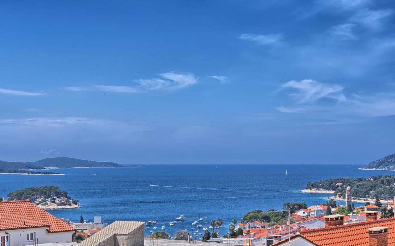 Apartments Irena Hvar Town Bagian luar foto