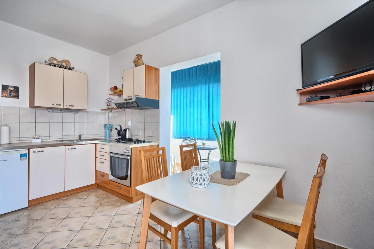 Apartments Irena Hvar Town Bagian luar foto