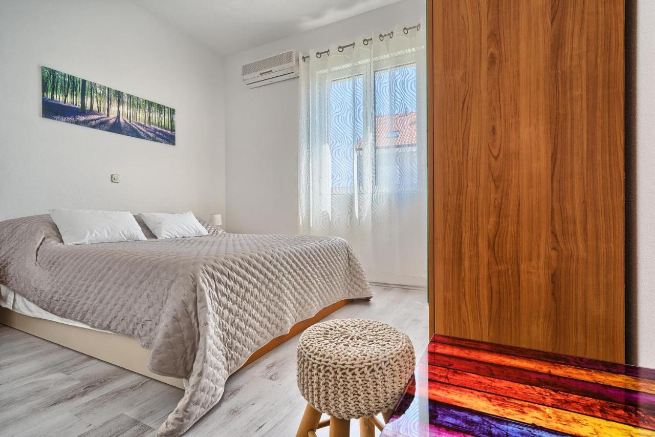 Apartments Irena Hvar Town Bagian luar foto