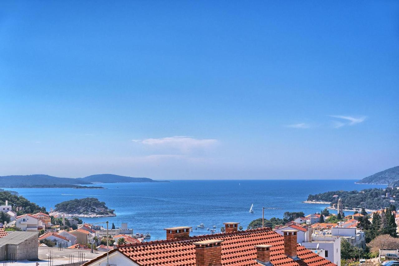 Apartments Irena Hvar Town Bagian luar foto